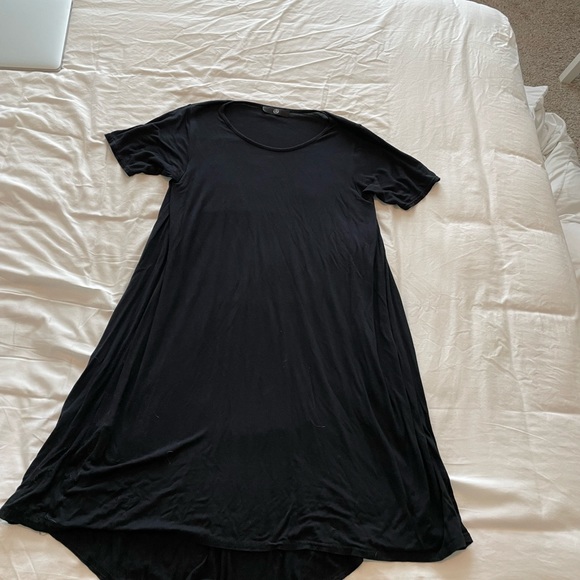 Drop Back Swing T-Shirt Dress Black - Picture 4 of 7